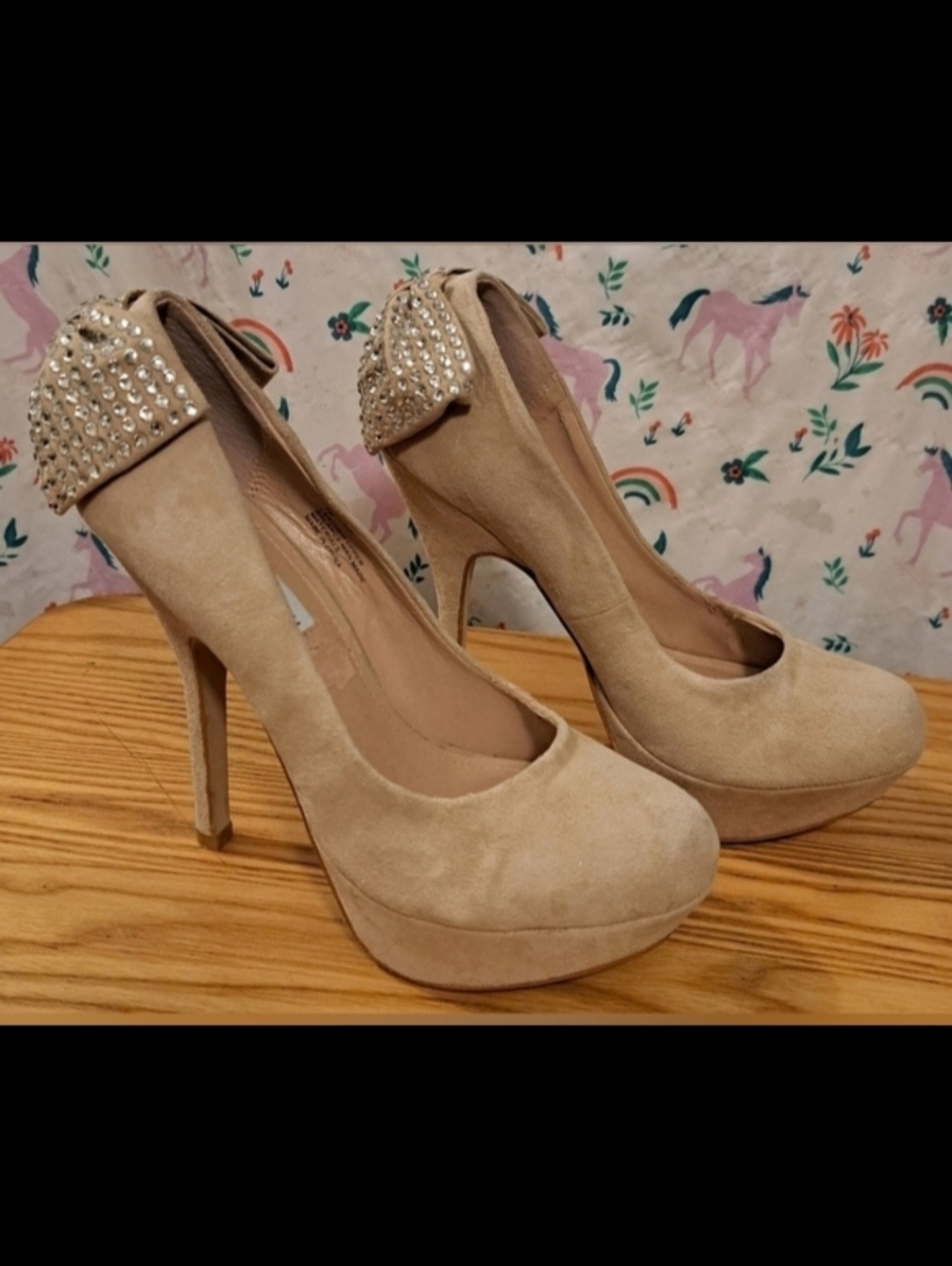 Y2K Steve Madden Parfait Beige Suede Neutral Boho Heel Shoe w/ Bling Bow SZ 7M
